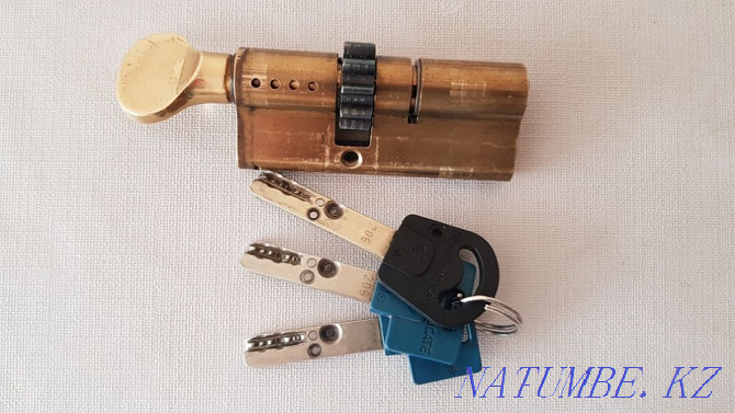 Замок Mul-T-Lock, Израиль Алматы - изображение 1