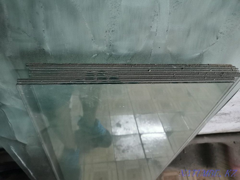 I will sell glass the size 36*96sm Ust-Kamenogorsk - photo 1