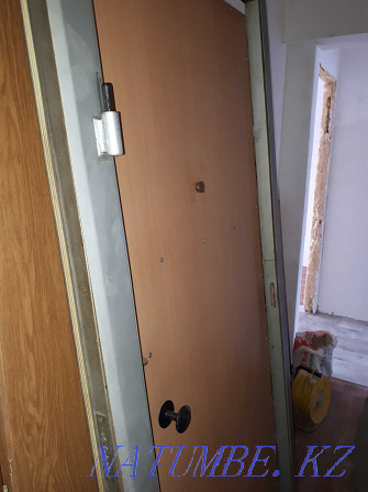 Продам входную дверь Степногорск - изображение 2
