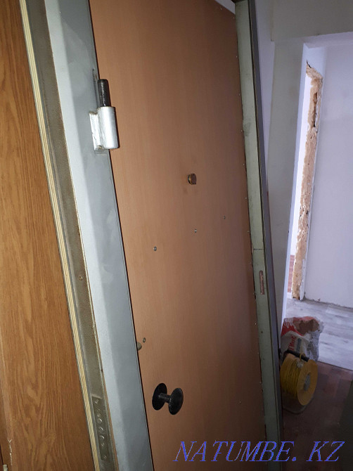 Sell front door Stepnogorskoye - photo 2