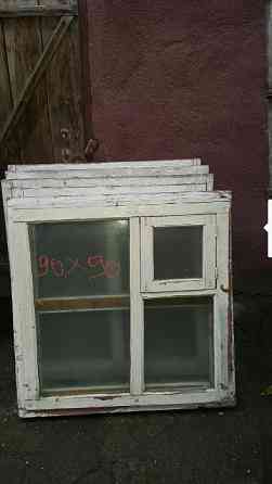 Продам деревянные двери+окна в хорошем состоянии 