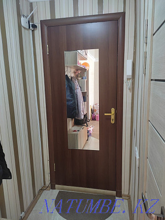 Wooden door with a mirror Kostanay - photo 1