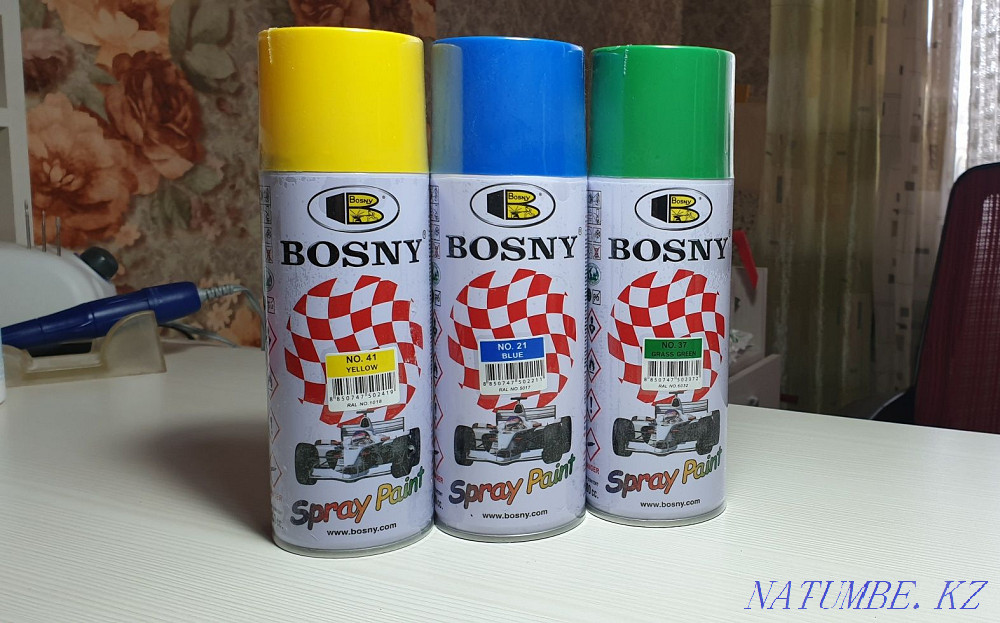 Акриловые краски bosny. Аэрозольные краски Bosny. Bosny 200 лак. Spray Paint краска 01. Bosny краска флуоресцентная.