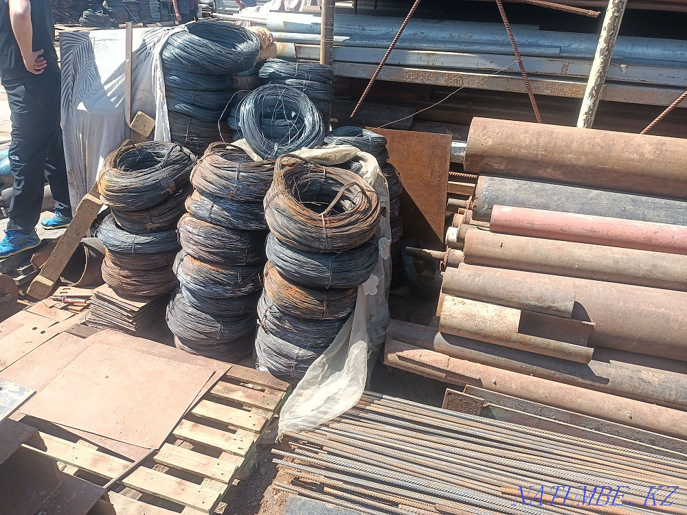 Арматураларды, құбырларды, бұрыштық бөлшектерді, арна жолақтарын, парақтарды, профильді парақтарды сатып аламын және сатамын.  Астана - изображение 6