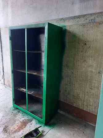 Продам шкаф с металла состояние отличное, сделан из плотного металла. Pavlodar