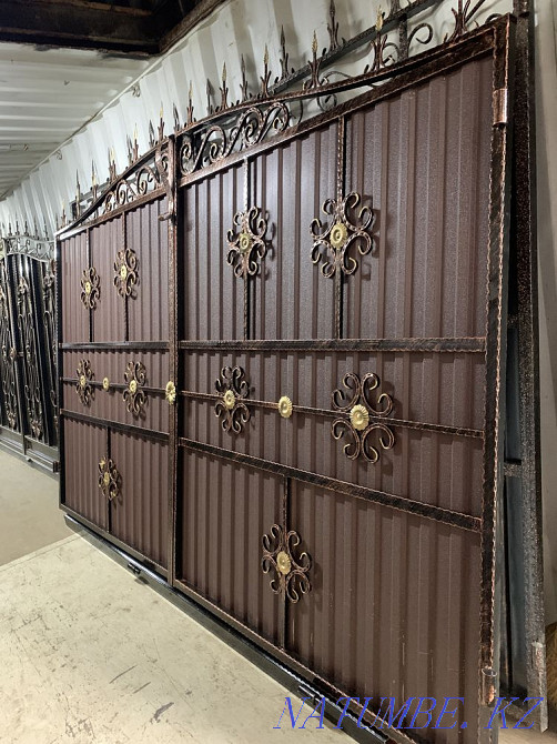 Гейтс. Алматыдағы қақпа. Сарайлар. Қоршау.  Алматы - изображение 7