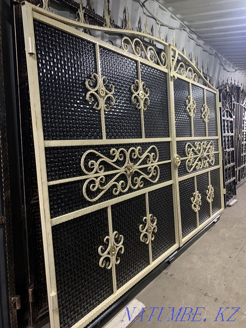 Гейтс. Алматыдағы қақпа. Сарайлар. Қоршау.  Алматы - изображение 8