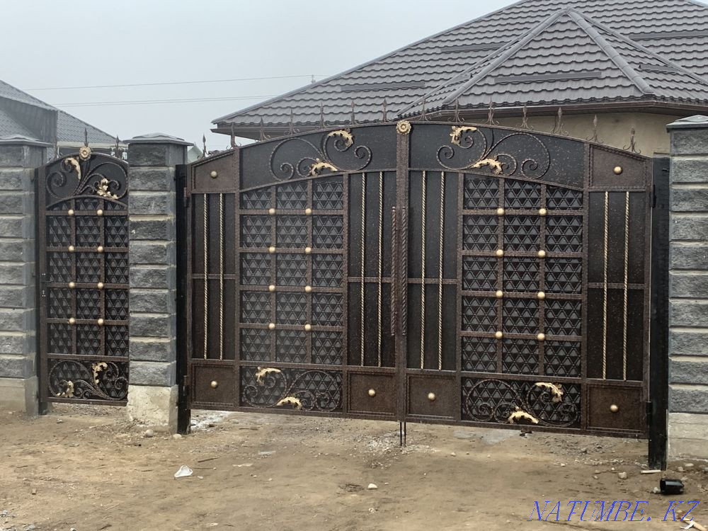 Гейтс. Алматыдағы қақпа. Сарайлар. Қоршау.  Алматы - изображение 3