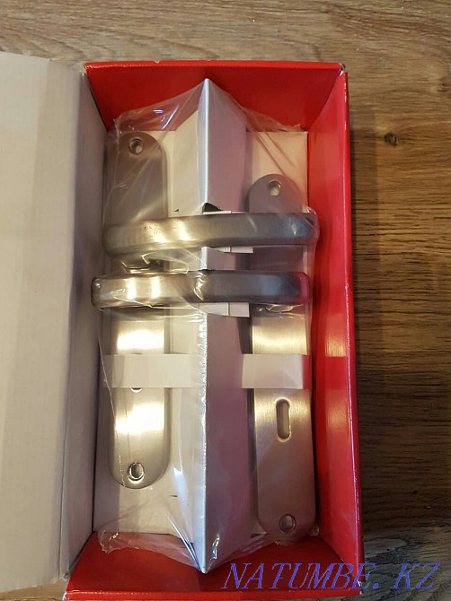 Door handle on plank, Poland Almaty - photo 2