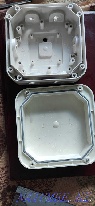 The case is white, waterproof, ip56. Can be used as a r / box Astana - photo 3