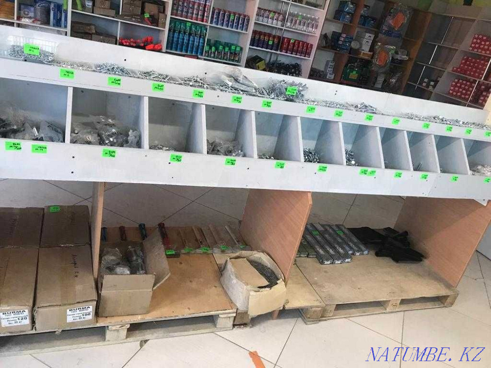 Screws, screws and hardware  - photo 5