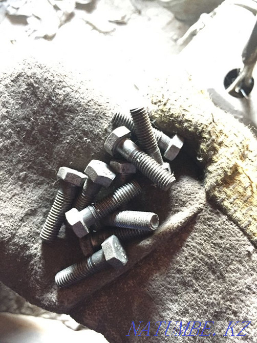 Болты,гайки,шарниры Ескельди би - изображение 1