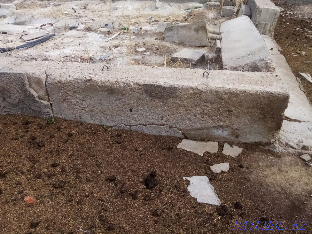 Блоки фундаментные ФБС  - изображение 1