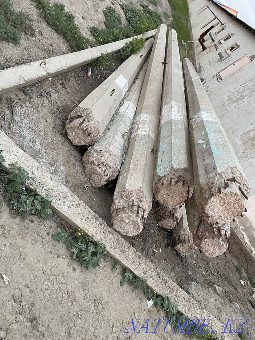 concrete pillars  - photo 1