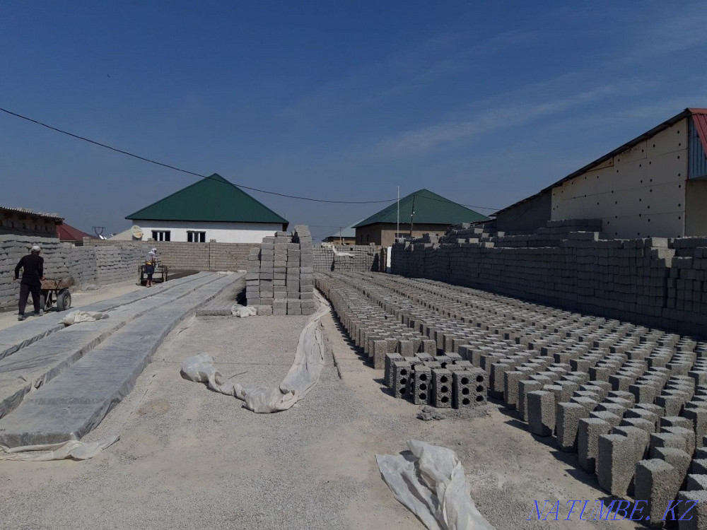 Шлакоблок ровный мкр Асар2, достык. Дача кайнар Шымкент - изображение 3