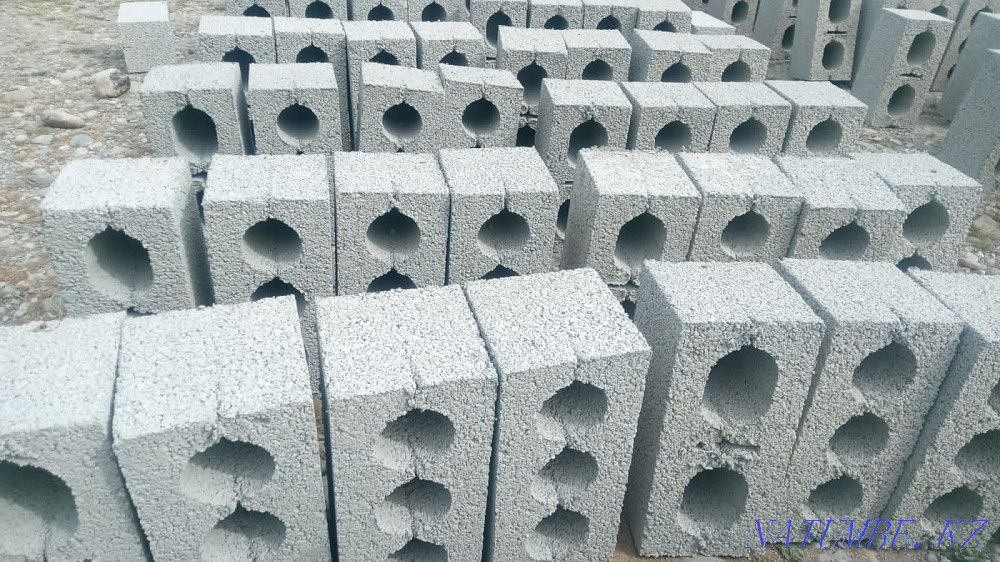 Cinder block Building Prestelgen Turkistan Action Brick Turkestan - photo 2