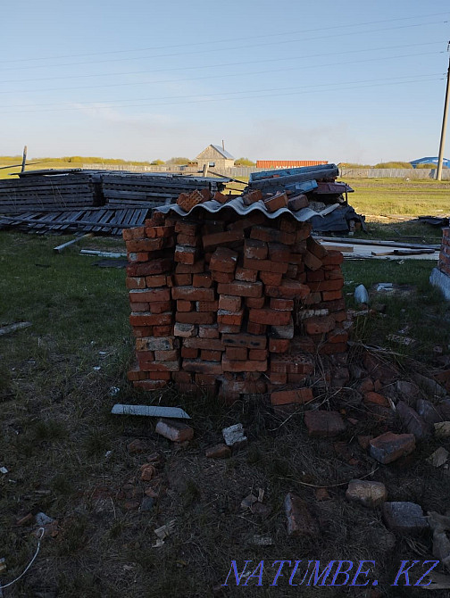 I will sell bricks bu red and white  - photo 3