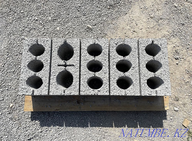 Cinder block building pressed smooth from 110tg Shymkent - photo 5