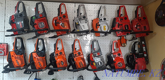 Chainsaws. Big choice.  - photo 1