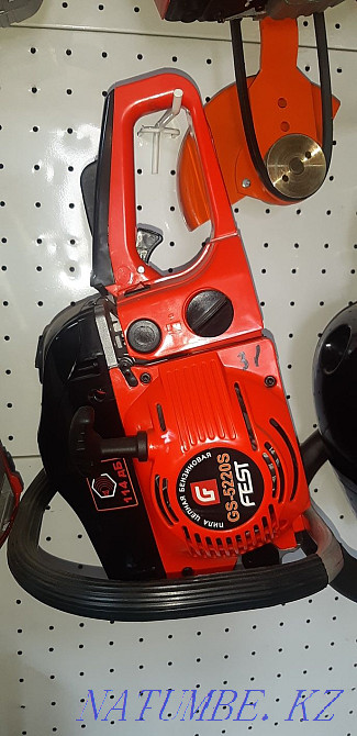 Chainsaws. Big choice.  - photo 5