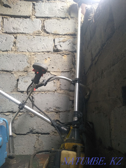 Триммер немесе мотеус көгал шабатын машина  Алматы - изображение 3