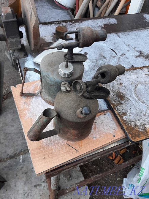 Паяльная лампа в наличии 2 шт Рудный - изображение 1