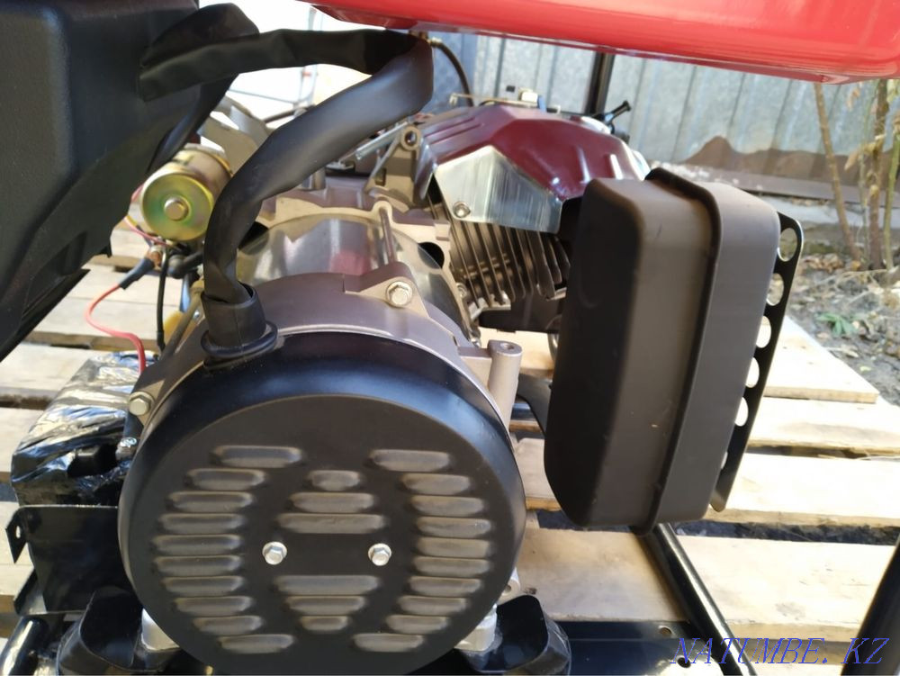 Gasoline generator 6.5 kW BOSCH Germany Almaty - photo 2