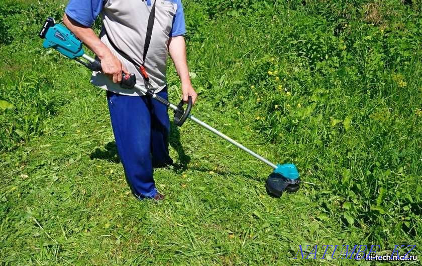 Lawn mower Trimmer Motokosa Benzokos daily lawn grass Almaty - photo 7