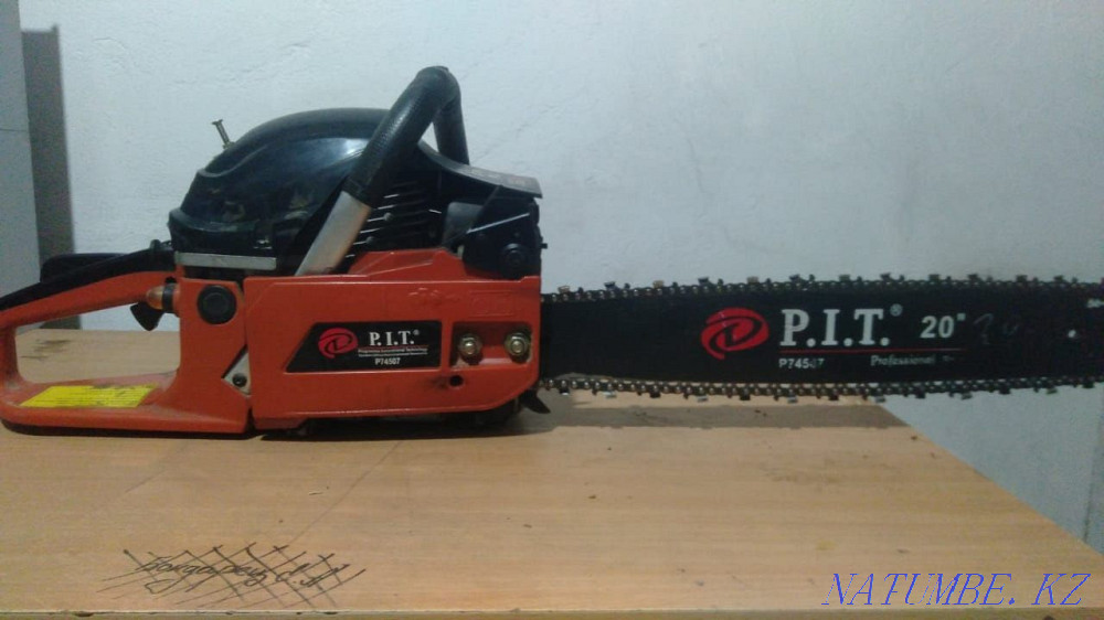 Sell chainsaw  - photo 1