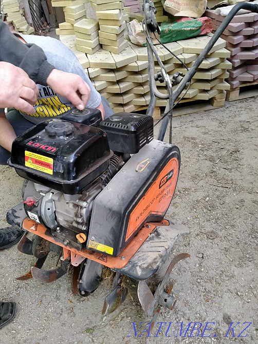 жер жыртуға арналған артындағы трактор  Өскемен - изображение 2