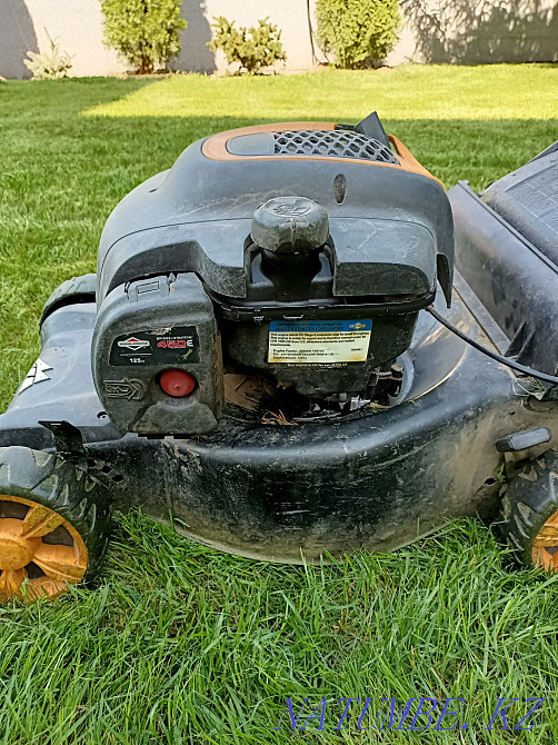 Lawn mower with petrol Almaty - photo 3