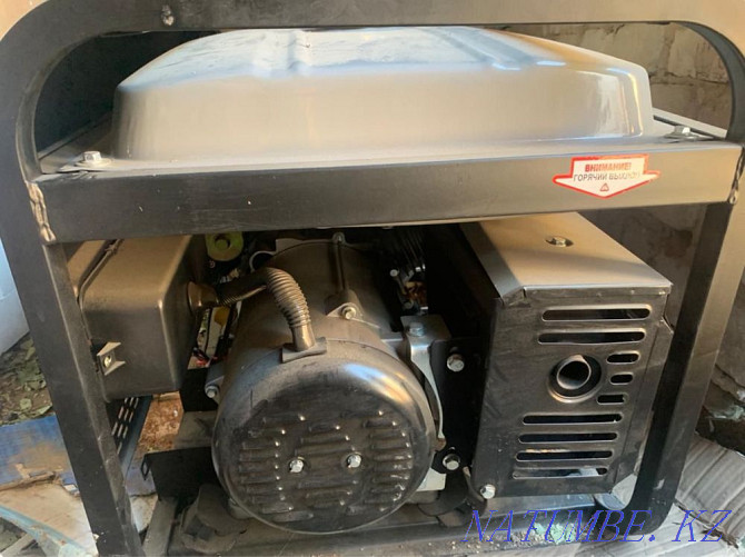 Chipper, moto pump, generator engine  - photo 7