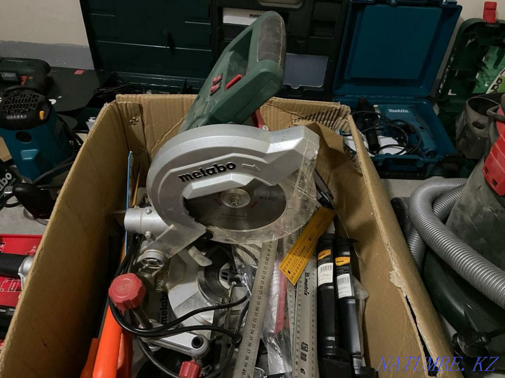 Guide ruler for plunge-cut saw Makita SP6000 3m Almaty - photo 4