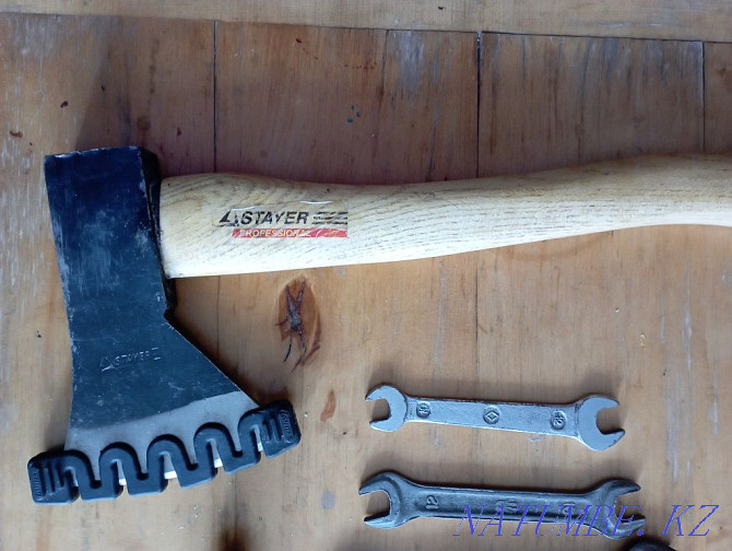 Sell hacksaw, axe, keys, pliers Astana - photo 2