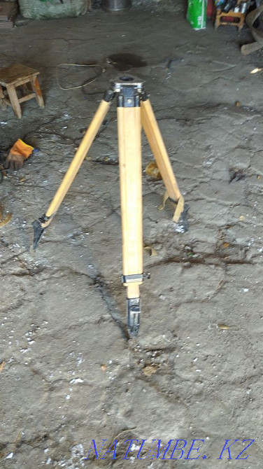 I will sell a tripod.  - photo 1