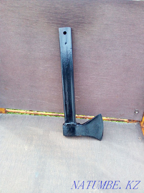Ax with metal handle Astana - photo 3