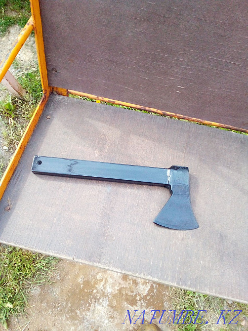 Ax with metal handle Astana - photo 2