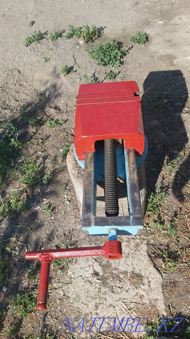 Тиски станочные . Костанай - изображение 1