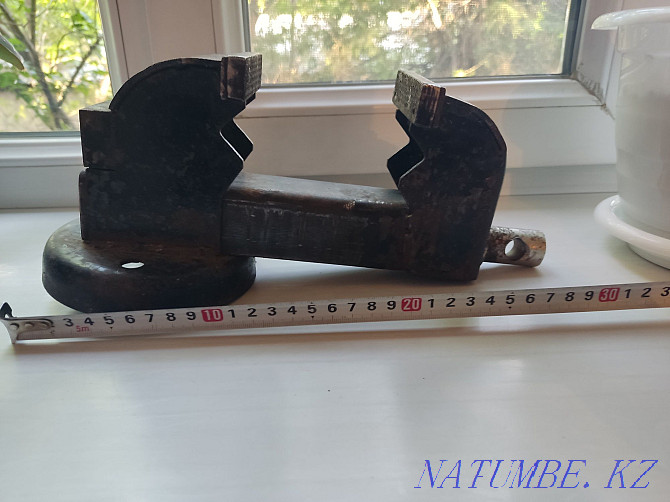 Soviet vise in good condition  - photo 3