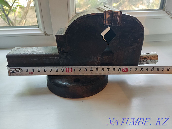 Soviet vise in good condition  - photo 2