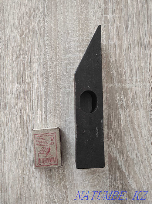 Продам большой молоток Рудный - изображение 1