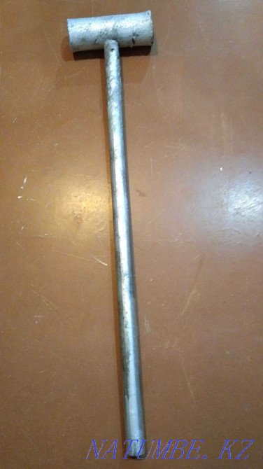 продам кувалду металлическую Костанай - изображение 1