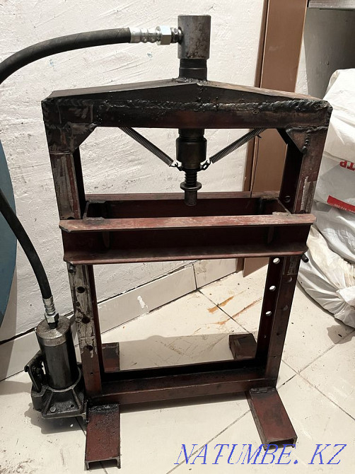 I will sell a press Astana - photo 2