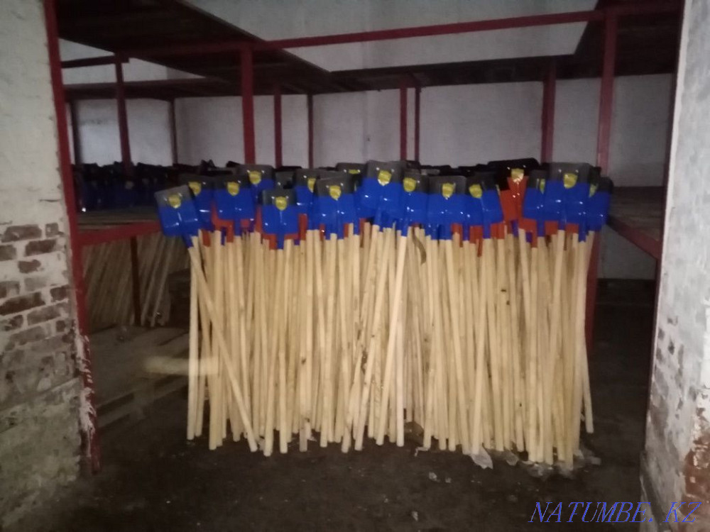 Sell shovels with handle Astana - photo 1