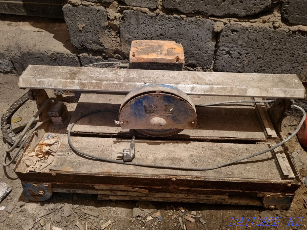 Строительный инструмент Кафеларезка кафель Караганда - изображение 1