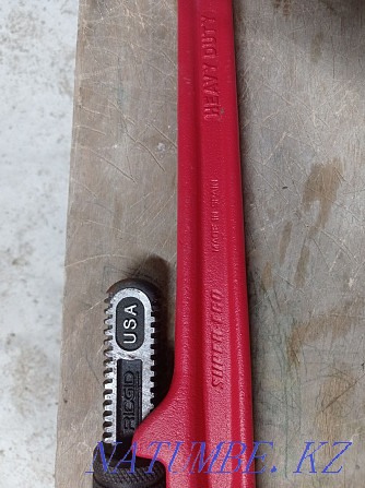 Pipe wrench 18