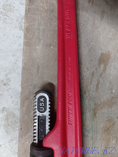 Pipe wrench 18