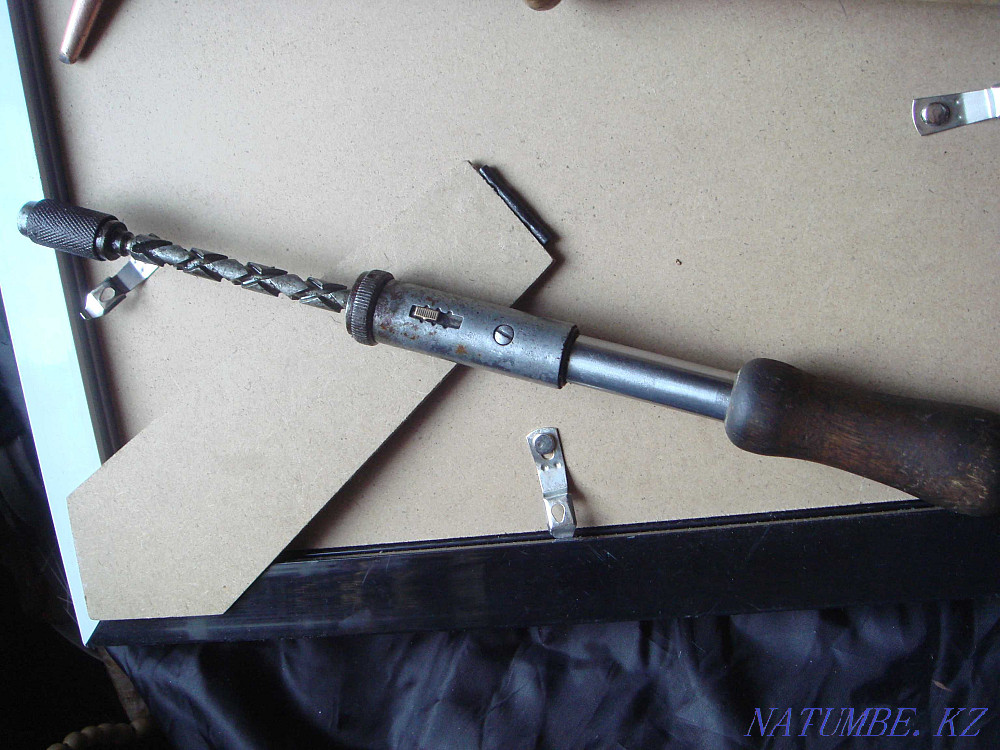 Excellent strong working screw - vert from red-hot black steel of the USSR Almaty - photo 1