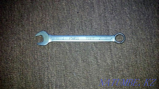 Key for plumbing  - photo 3