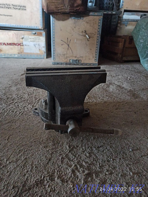 Тиски слесарные. Сатпаев - изображение 2